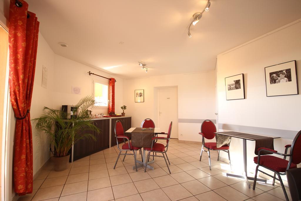 The Originals City, Hotel Cote Sud, Marseille Est Allauch Exterior photo
